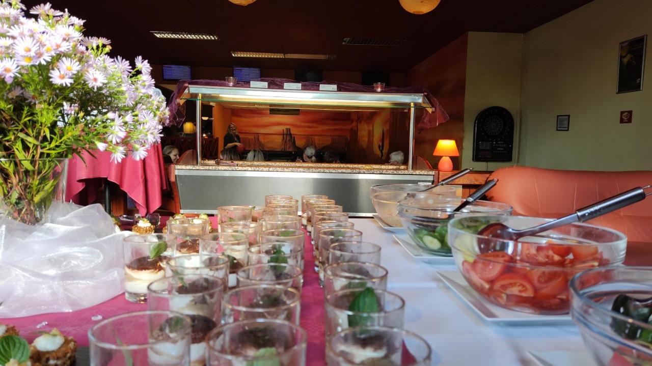 Hotel Ludmila Melnik Luaran gambar