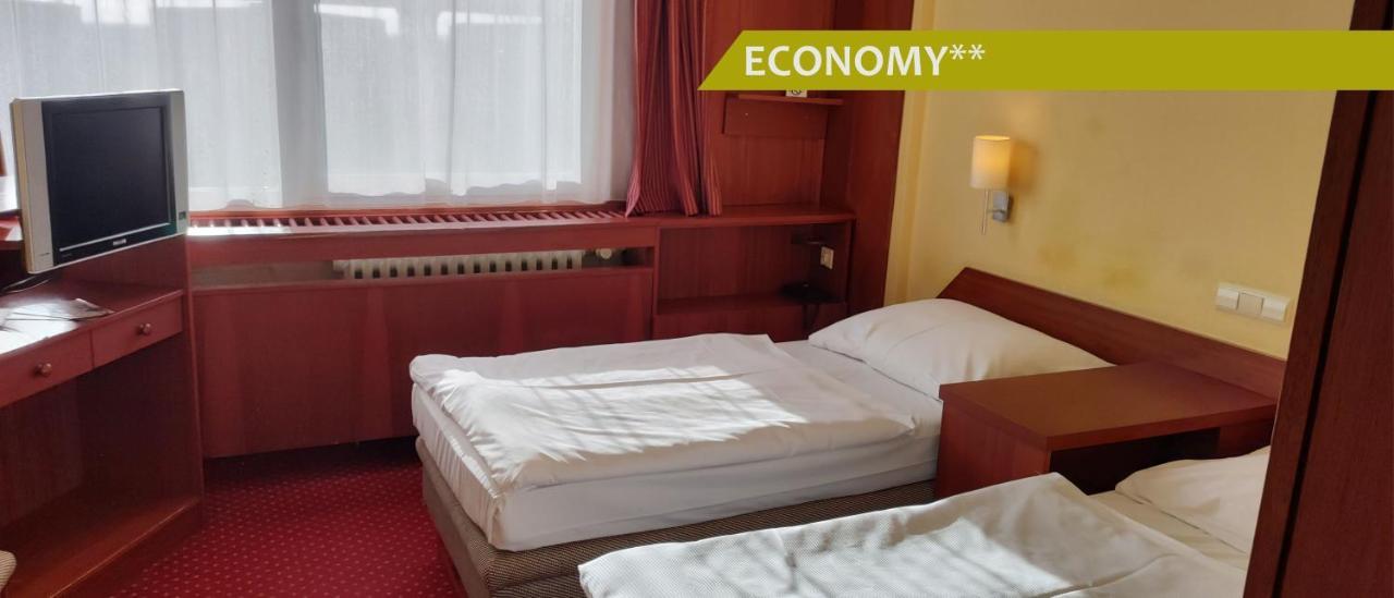 Hotel Ludmila Melnik Luaran gambar